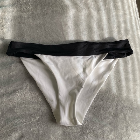 L*Space Veronica Blocked Bikini Bottoms - Picture 4 of 5